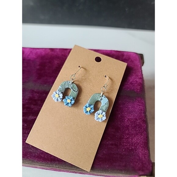 Polymer Clay Blue Floral Dangling Pierced Earrings New - Picture 6 of 10